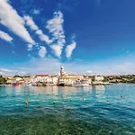 Lovely In Salatici Salatić
