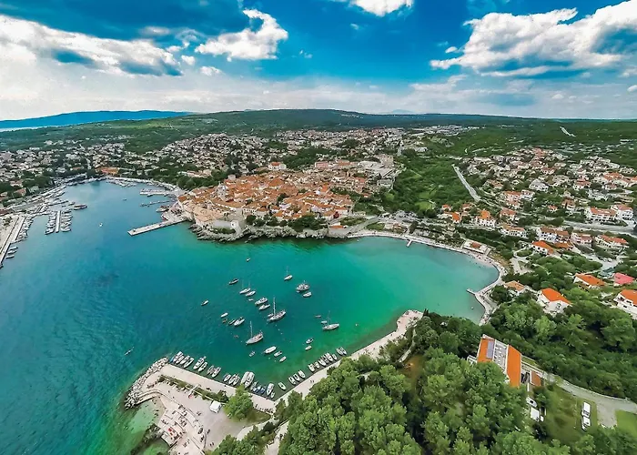 Amazing In Salatici With Wifi Διαμέρισμα Salatić