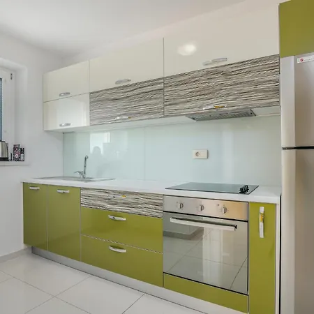 Amazing In Salatici With Wifi * Salatić